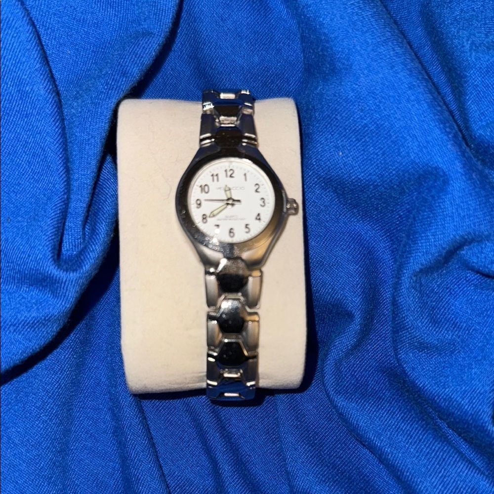 Vellaccio Silver Analog Watch